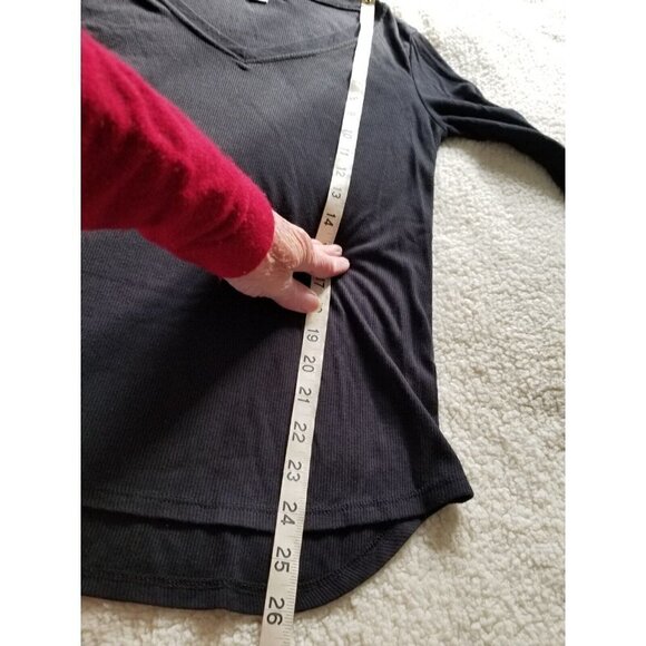 TREASURE AND BOND WOMENS BLACK LONG SLEEVE V-NECK RIB KNIT TOP SIZE MEDIUM - Picture 8 of 9